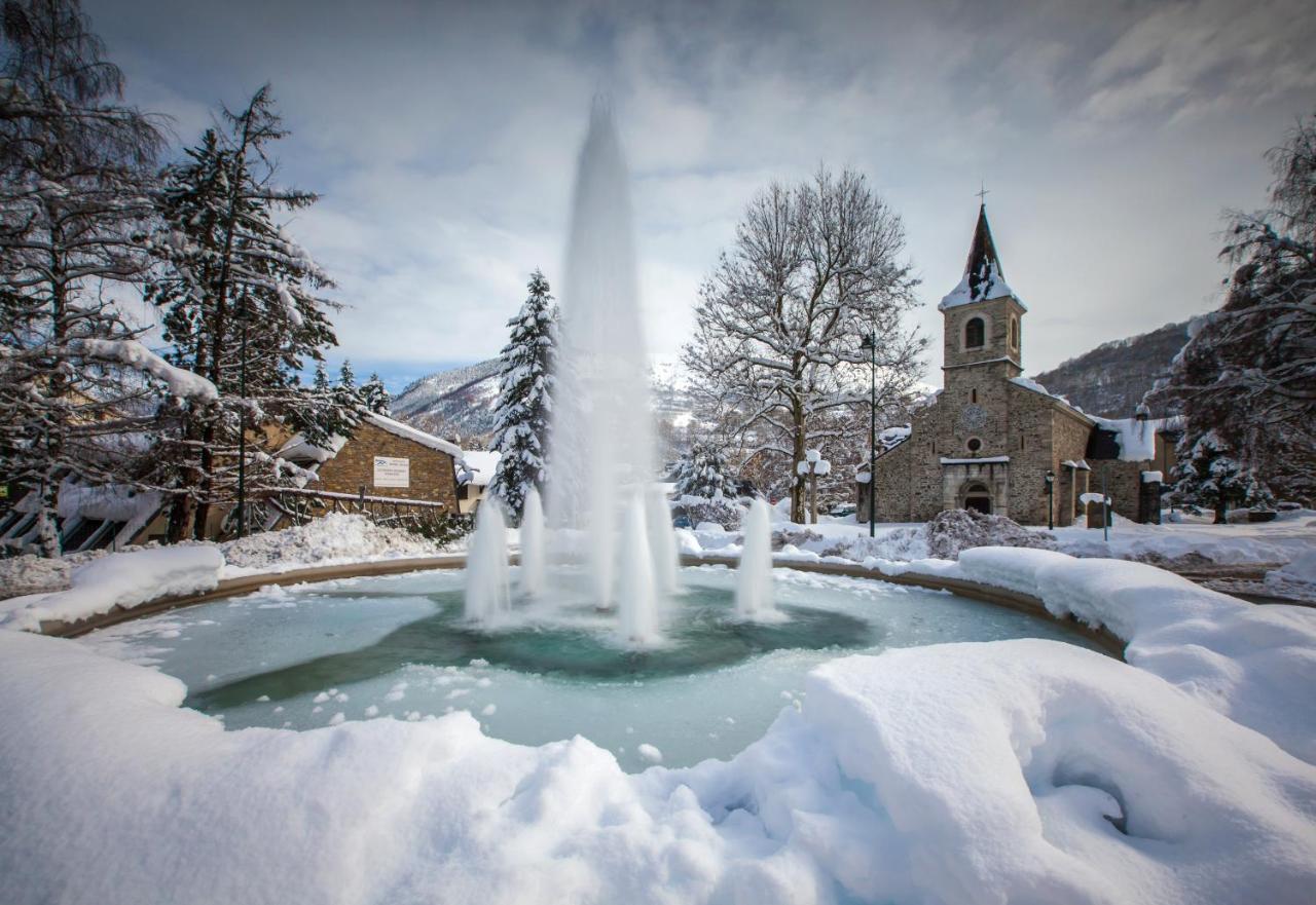 Mercure Saint-Lary Экстерьер фото