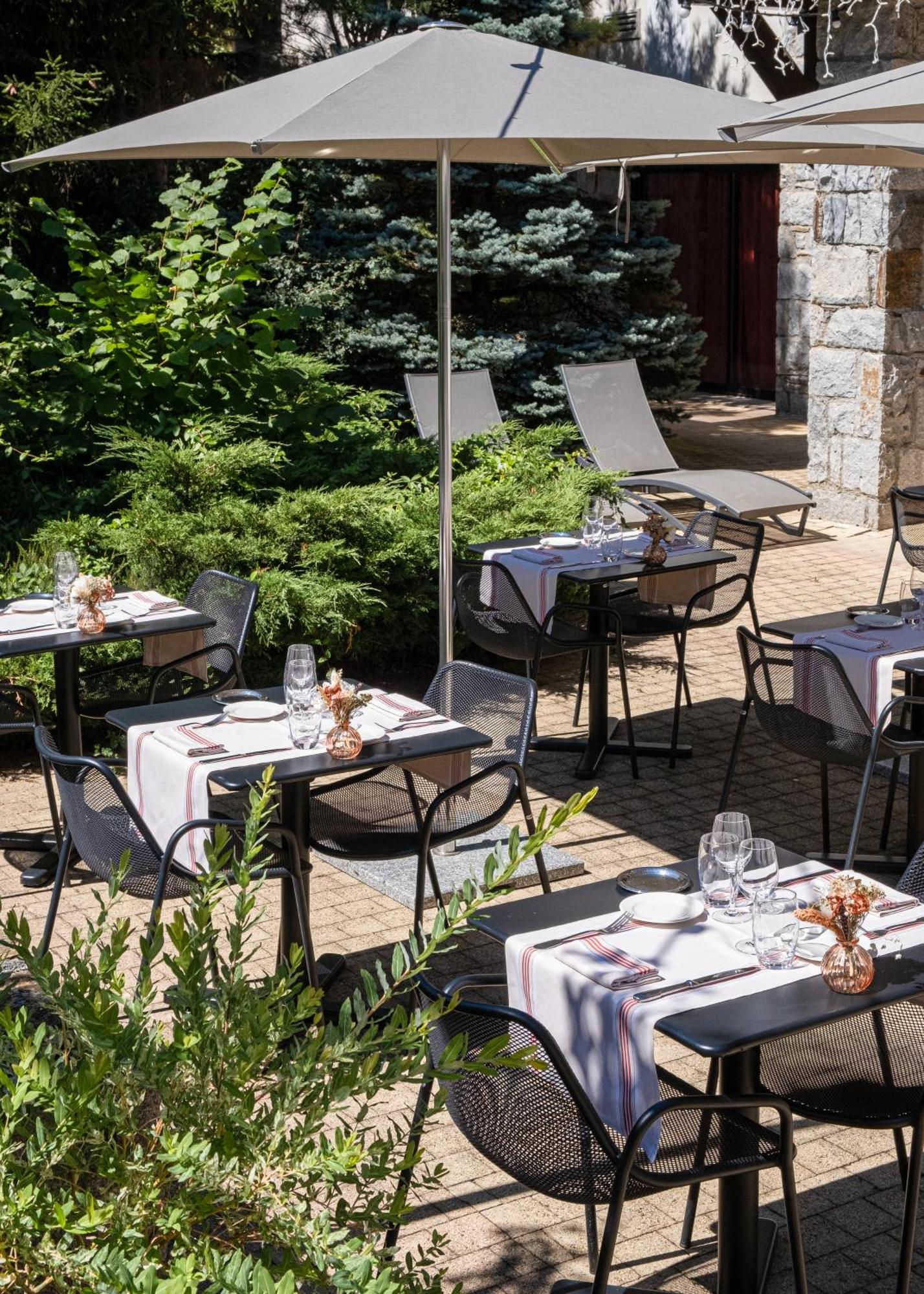 Mercure Saint-Lary Экстерьер фото